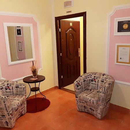 Guest House Villa Lord Novi Sad Exterior photo